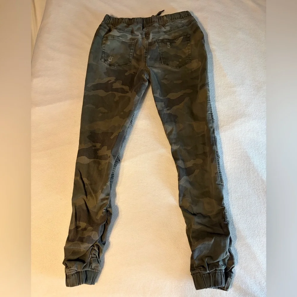 CARBON  Distressed Cotton Camo Drawstring Jogger Jeans with Metal Zipper Details - Picture 2 of 9